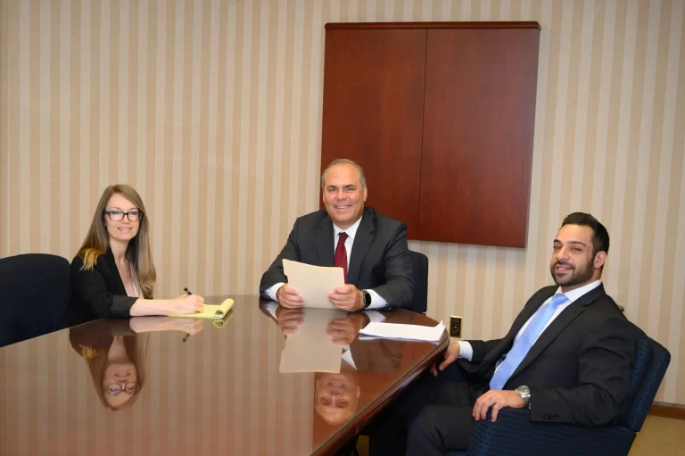 Federal Criminal Lawyer: Navigating the Complexities of Federal Defense